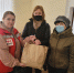 В Апшеронске выдают помощь беженцам с Донбасса - Газета Апшеронский рабочий