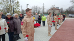 Сегодня, в День неизвестного солдата в Апшеронске состоялось торжественное мероприятие «Имя твое неизвестно, подвиг твой бессмертен»