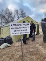 Очередная группа Апшеронского района сегодня с утра заехала в Анапу на пляж Витязево на сбор нефтепродуктов