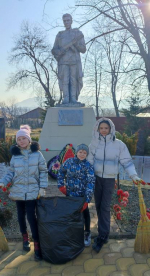 Ряд мероприятий провели в месячник патриотического воспитания в апшеронском социальном центре для детей