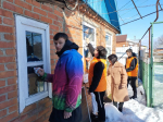 Волонтеры Апшеронского района приняли участие в акции «Согреем сердца ветеранов»