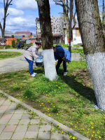 Субботники в Апшеронске продолжаются: сегодня санитарный порядок навели в разных локациях города