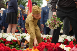 В Апшеронске у Вечного огня возложили цветы