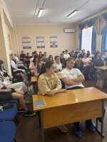 Апшеронские полицейские совместно с директором молодежного центра «На Высоте!» побеседовали со студентами