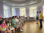«Каникулы с Общественным советом»: в Апшеронске полицейские провели беседу с учащимися