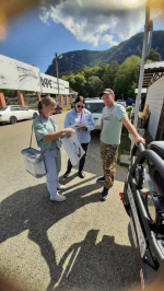 Вместе с правнуком пришли на выборы супруги Красиловы в станице Нижегородской