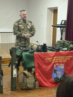 Урок мужества с участником спецоперации Владимиром Гаджелом провели в школе №30 хутора Николаенко