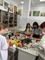 Для юных апшеронских художников провели мастер-класс