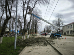 Активисты вместе с городской властью провели субботник в Апшеронске