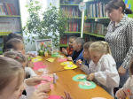 Мастер-класс по изготовлению пасхальных сувениров провели в Новополянской библиотеке