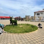 К городскому субботнику присоединились активные жители Апшеронска