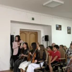В школе №9 станицы Нефтяной провели благотворительный концерт, на котором собрали средства для бойцов СВО
