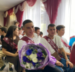 В автомобильном техникуме Апшеронска прошли одни из самых трогательных и значимых мероприятий — выпускные