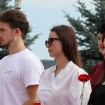 В Апшеронске в ходе Всероссийской памятной акции почтили минутой молчания погибших волонтеров