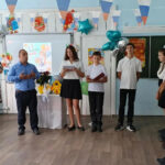 Воспитанники детского сада пришли на праздник в школу в поселке Отдаленном